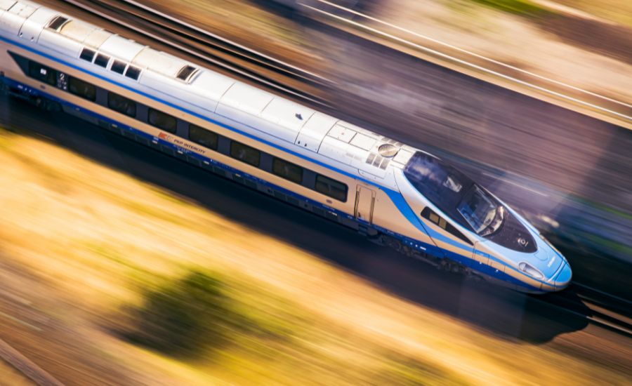 PKP Intercity: więcej połączeń w rozkładzie 2026/2027