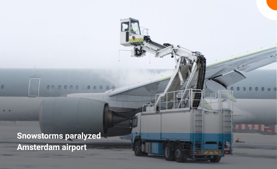 Amsterdam airport crippled by winter storms as hundreds of KLM and Air France flights cancelled