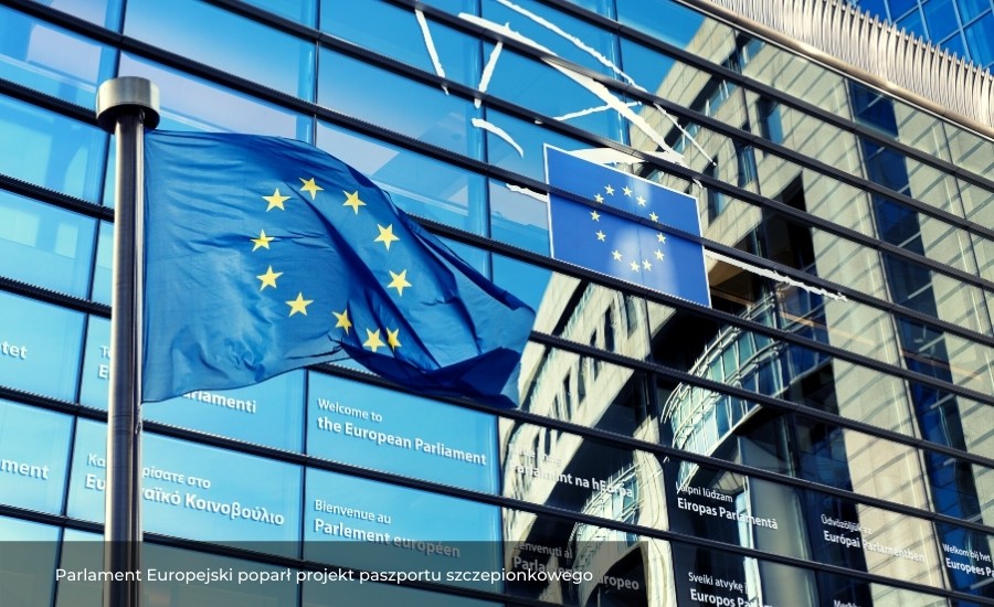 Parlament Europejski poparł projekt paszportu szczepionkowego